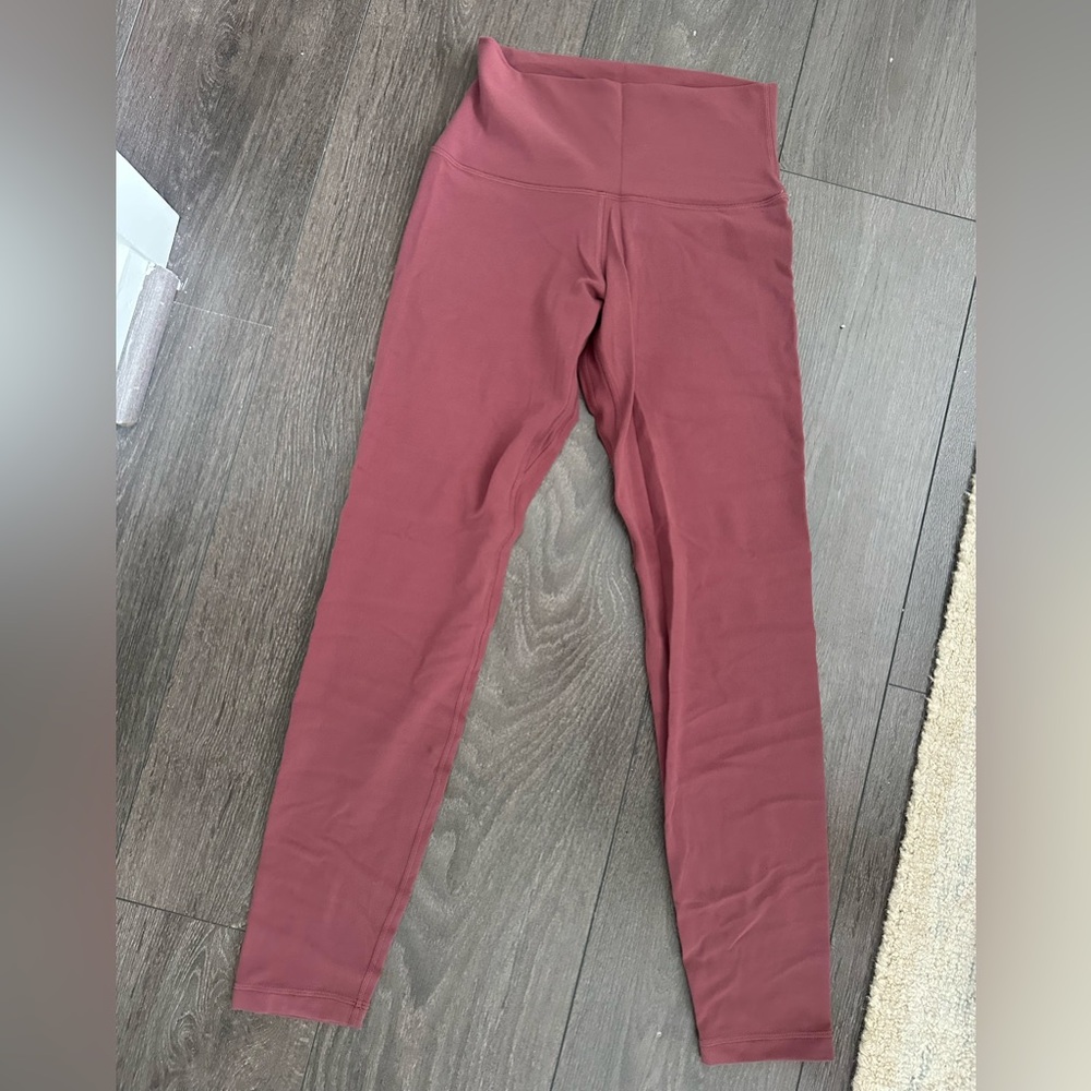 Aritzia Butter Cheeky High Rise 26” Leggings